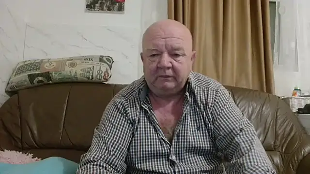 fullballs6 online show from 11/26/25, 02:23