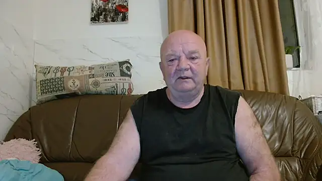 fullballs6 online show from 04/28/26, 02:10