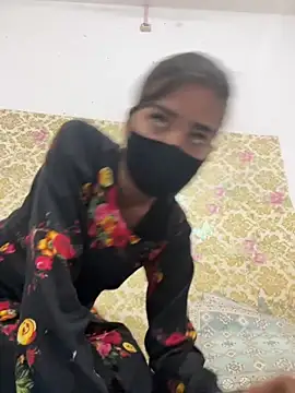 ks536191 online show from 10/27/25, 05:22