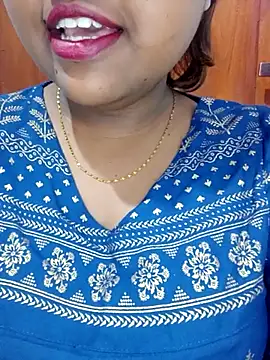 Snapshot of princesslesbi chatting on 11/30/25, 12:36 princesslesbi online show from 11/30/25, 12:36