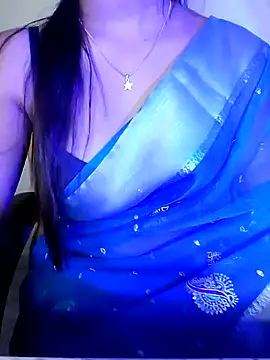 Snapshot of QueenOfHeart_07 chatting on 12/04/24, 12:08 QueenOfHeart 07 online show from 12/04/24, 12:08