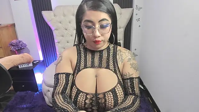 Sexy cristall  online show from 12/02/25, 01:55