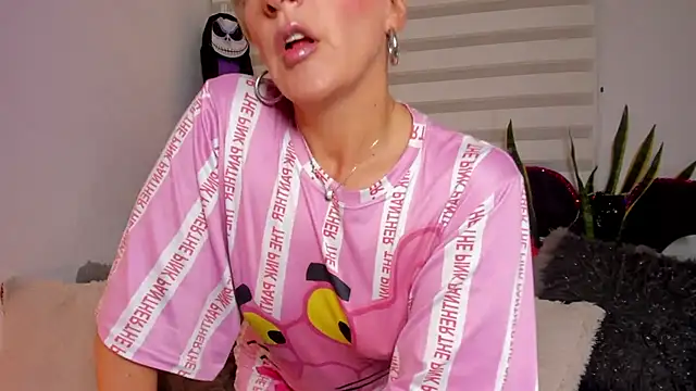 Sammykatt online show from 10/18/25, 11:33