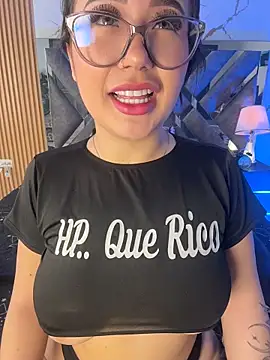 LylaLee111 online show from 11/23/25, 02:17