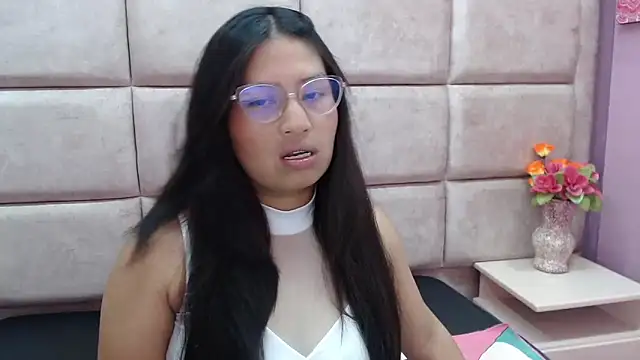 Snapshot of Miaa_Smiith_ chatting on 02/07/25, 02:50 Miaa Smiith online show from 02/07/25, 02:50