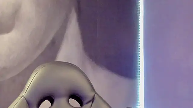 Snapshot of bradley_smith chatting on 03/13/25, 11:49 bradley smith online show from 03/13/25, 11:49