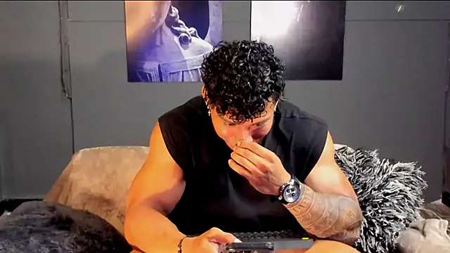 bradley smith online show from 12/15/25, 06:28