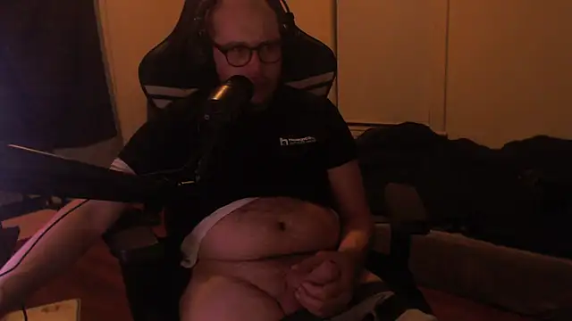 chicostick413 online show from 09/18/25, 02:35