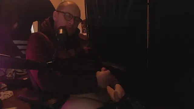 chicostick413 online show from 11/26/25, 07:04