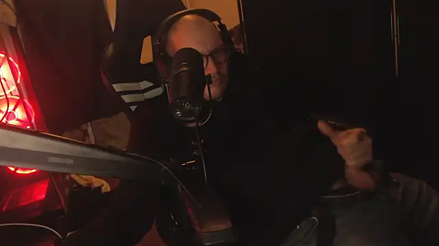 chicostick413 online show from 11/29/25, 08:01