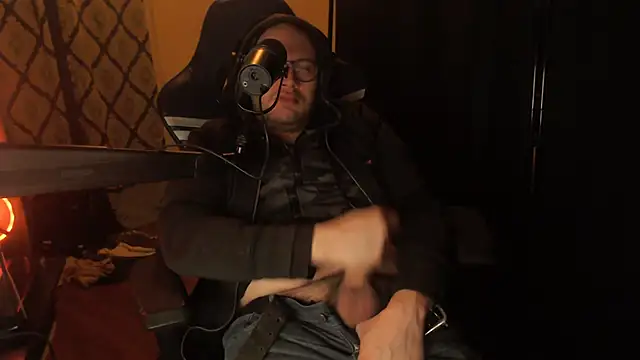 chicostick413 online show from 02/16/26, 03:24