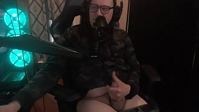 chicostick413 online show from 04/22/26, 01:12