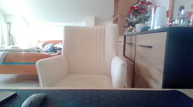 Snapshot of ReifeVenna chatting on 01/20/25, 10:40 ReifeVenna online show from 01/20/25, 10:40