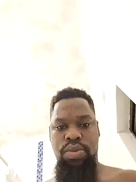 Chocolate factory man online show from 02/03/26, 02:53