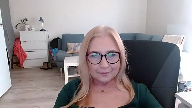 sofia xkiss online show from 02/17/25, 07:47