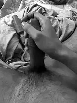 Snapshot of lovethickdick690 chatting on 02/16/25, 03:38 lovethickdick690 online show from 02/16/25, 03:38