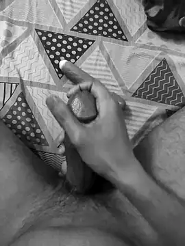 Snapshot of lovethickdick690 chatting on 03/12/25, 07:28 lovethickdick690 online show from 03/12/25, 07:28