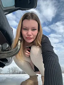 justmila online show from 01/15/26, 12:21