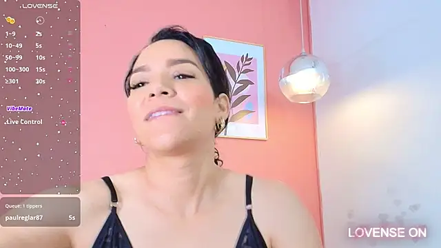 Snapshot of Sluttyandmature chatting on 01/03/25, 01:14 Sluttyandmature online show from 01/03/25, 01:14