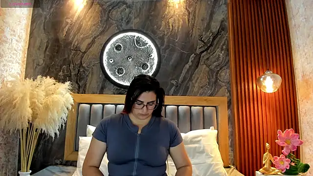 BellaPeers  online show from 04/24/26, 11:34