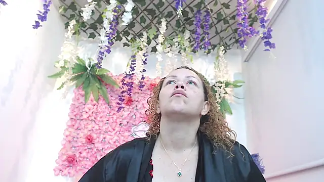 BLONDE SEXYHOT online show from 11/13/25, 11:47