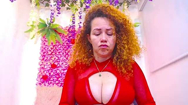 BLONDE SEXYHOT online show from 11/19/25, 09:59