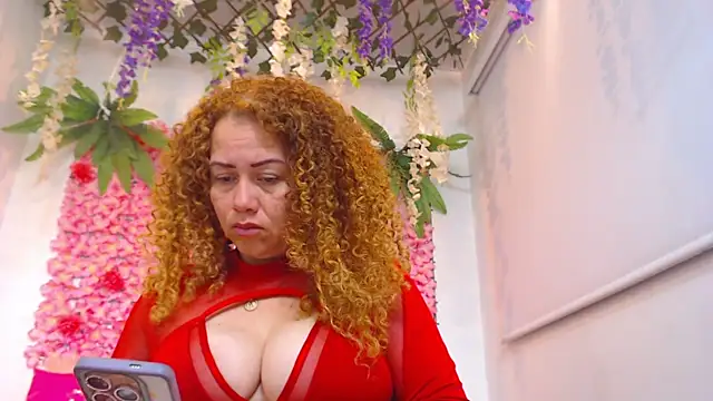 BLONDE SEXYHOT online show from 05/28/26, 10:12