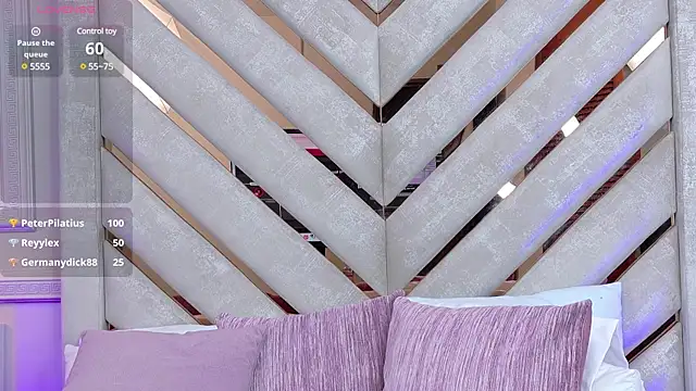 Snapshot of Kendall-Moll chatting on 02/28/25, 07:58 Kendall-Moll online show from 02/28/25, 07:58