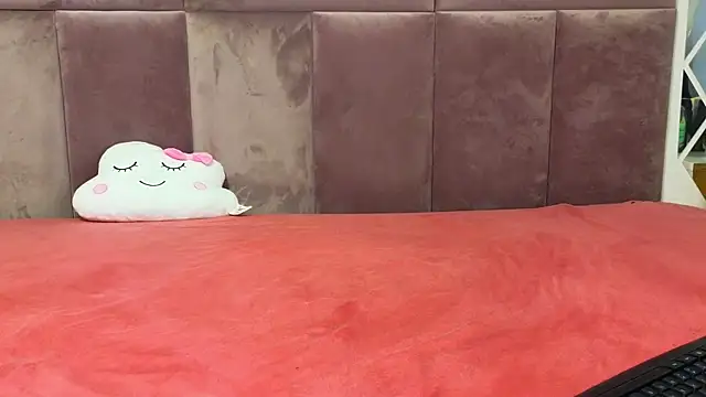 Snapshot of SweetScribe chatting on 01/11/25, 10:40 SweetScribe online show from 01/11/25, 10:40