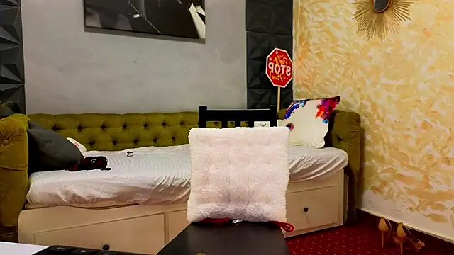 Snapshot of SweetScribe chatting on 02/22/25, 11:57 SweetScribe online show from 02/22/25, 11:57