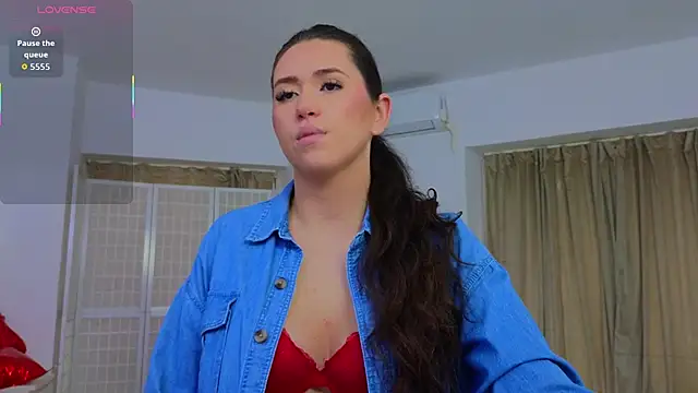 Snapshot of SweetScribe chatting on 11/13/25, 07:07 SweetScribe online show from 11/13/25, 07:07