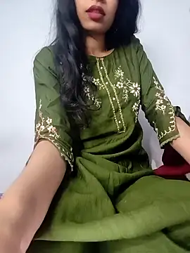 Snapshot of catreena chatting on 01/16/25, 07:10 catreena online show from 01/16/25, 07:10