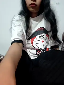 Snapshot of catreena chatting on 01/29/25, 07:00 catreena online show from 01/29/25, 07:00