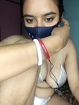 Snapshot of wild_bong_queen chatting on 12/13/24, 08:15 wild bong queen online show from 12/13/24, 08:15