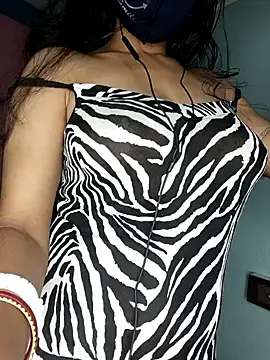 Snapshot of wild_bong_queen chatting on 12/25/24, 05:37 wild bong queen online show from 12/25/24, 05:37