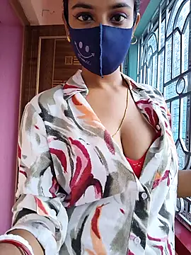 Snapshot of wild_bong_queen chatting on 10/28/25, 09:35 wild bong queen online show from 10/28/25, 09:35