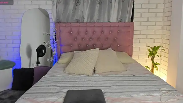 April Scarlett online show from 01/12/25, 02:35