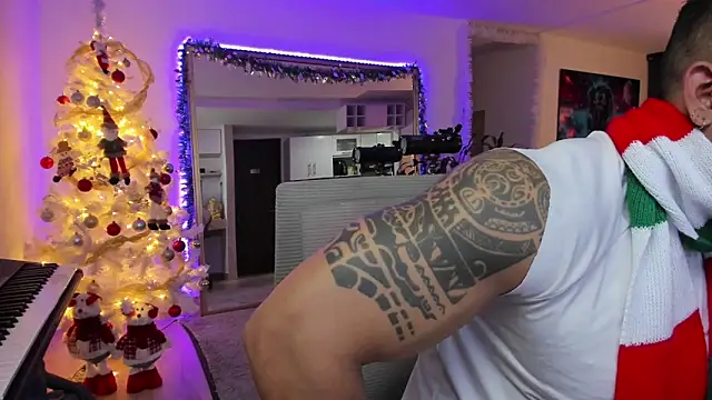 aaroncolombia online show from 12/07/24, 09:17