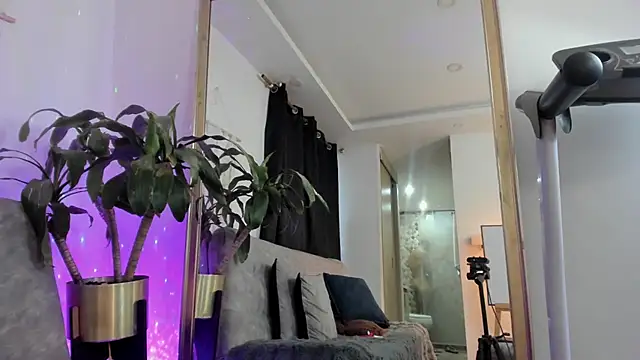 aaroncolombia online show from 04/08/26, 11:21