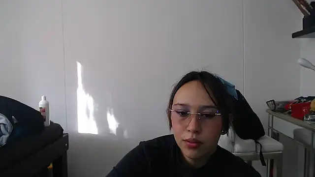 Skarlet Adams28 online show from 02/07/25, 09:26