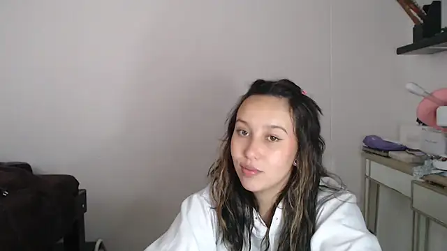 Skarlet Adams28 online show from 03/17/25, 10:17