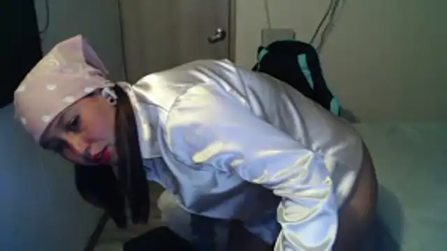 Skarlet Adams28 online show from 11/24/25, 08:19