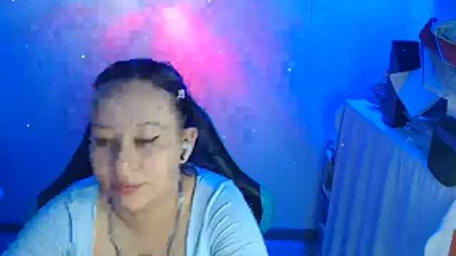 Snapshot of Skarlet_Adams28 chatting on 07/15/26, 08:41 Skarlet Adams28 online show from 07/15/26, 08:41