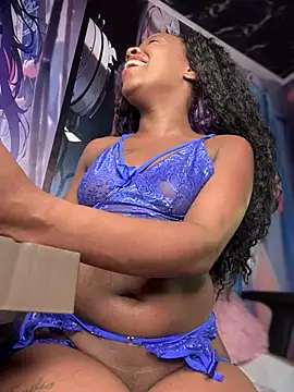 Snapshot of Thyana_LS chatting on 02/14/25, 04:20 Thyana LS online show from 02/14/25, 04:20