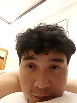 Snapshot of lonelyboyp chatting on 09/20/25, 07:04 lonelyboyp online show from 09/20/25, 07:04