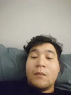 Snapshot of lonelyboyp chatting on 11/15/25, 07:10 lonelyboyp online show from 11/15/25, 07:10