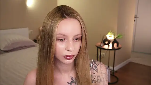 wowmolly online show from 03/25/26, 02:23