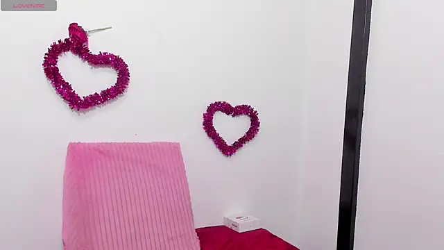 Snapshot of Giia39 chatting on 10/03/25, 10:34 Giia39 online show from 10/03/25, 10:34