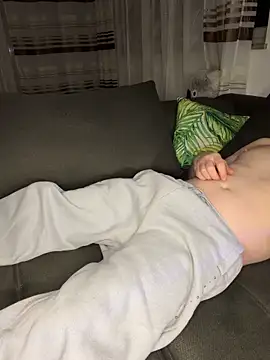 w12er online show from 04/22/26, 07:15