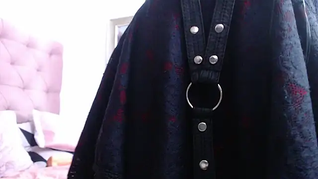 Snapshot of Hannys__cabernet chatting on 02/08/25, 09:25 Hannys cabernet online show from 02/08/25, 09:25